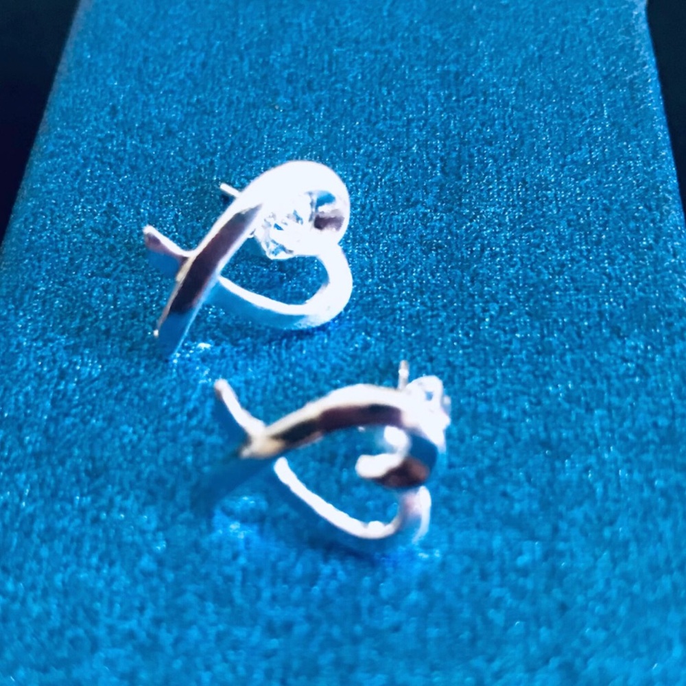 Sterling Silver Heart Jewelry Set - Picture 6 of 6